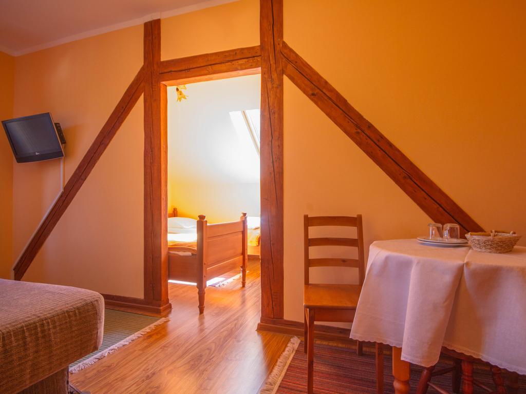 Bed and Breakfast Willa Jagniatkow Екстер'єр фото